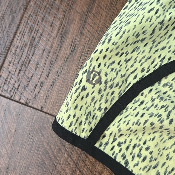 Lululemon Run Speed Short Dottie Dash Clarity Yellow Black - Picture 9 of 11